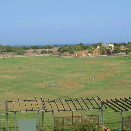 מלון Sol Naixent 2*