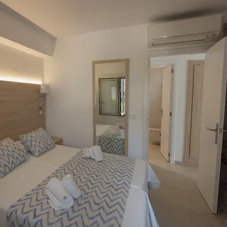 Sol Naixent Hotel 2*