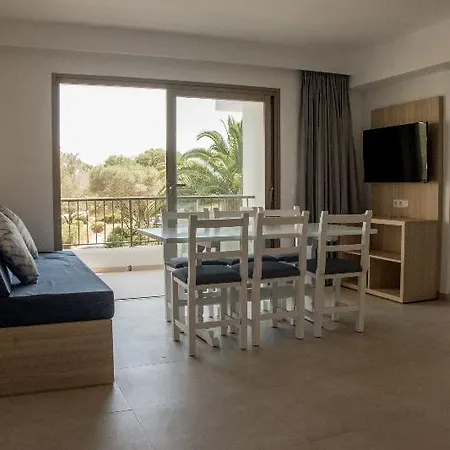 Sol Naixent Hotel 2*